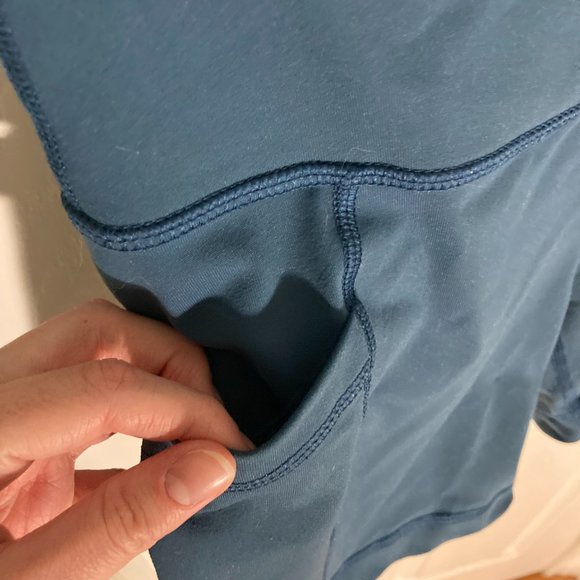 SOLD - 90 Degree women's blue biking shorts - size small - Picture 3 of 4